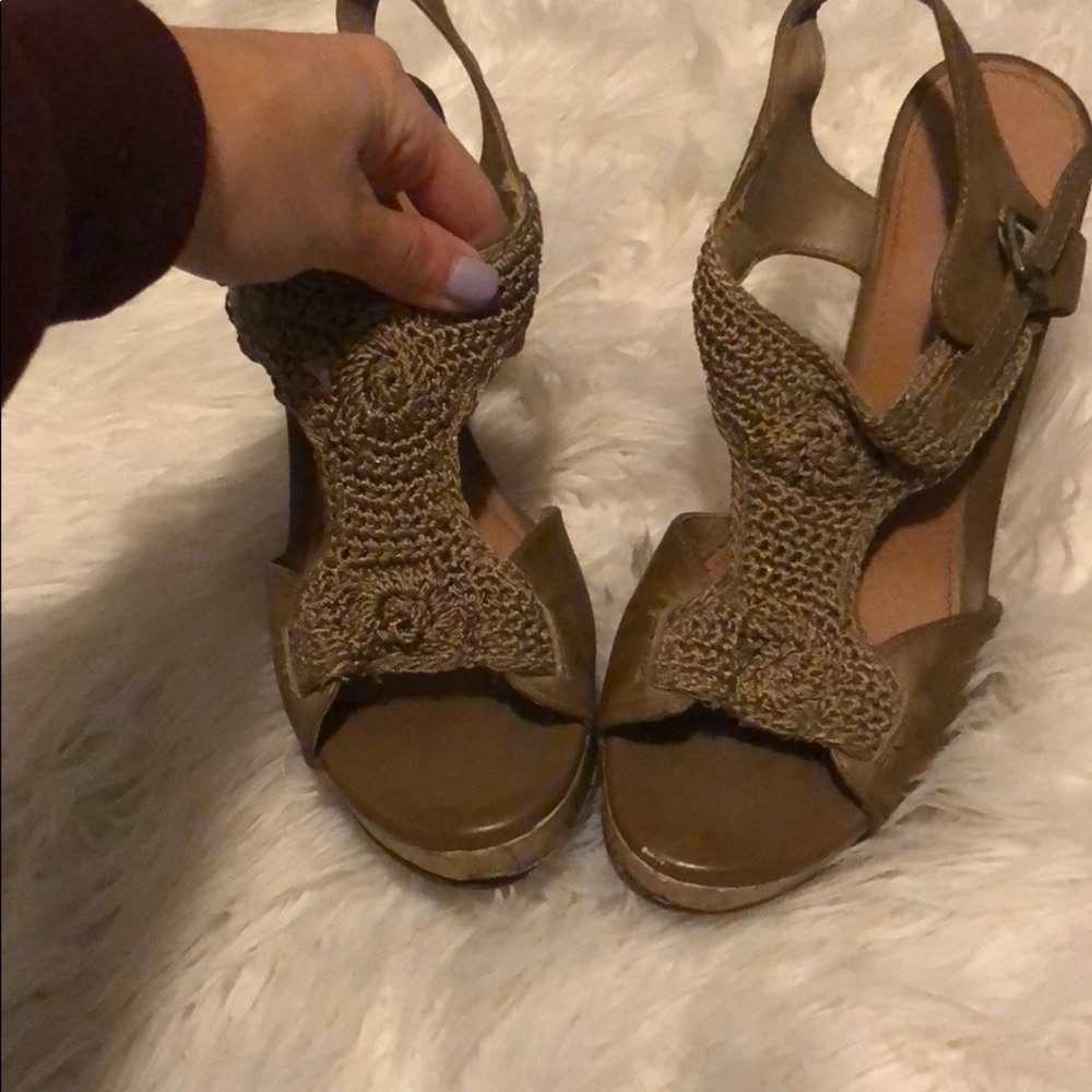 Tan wedges